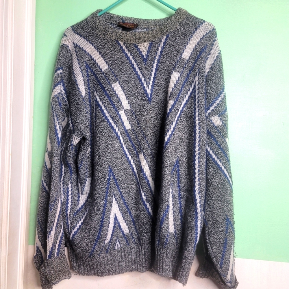 Atlas Vintage Grey Blue Large Sweater